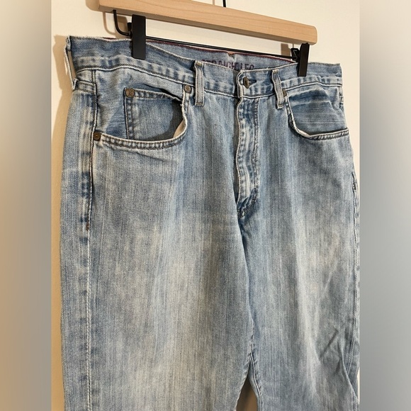 J Crew Light Wash Jeans 36x32 Straight Leg Made in Canada 🇨🇦 - Picture 3 of 10